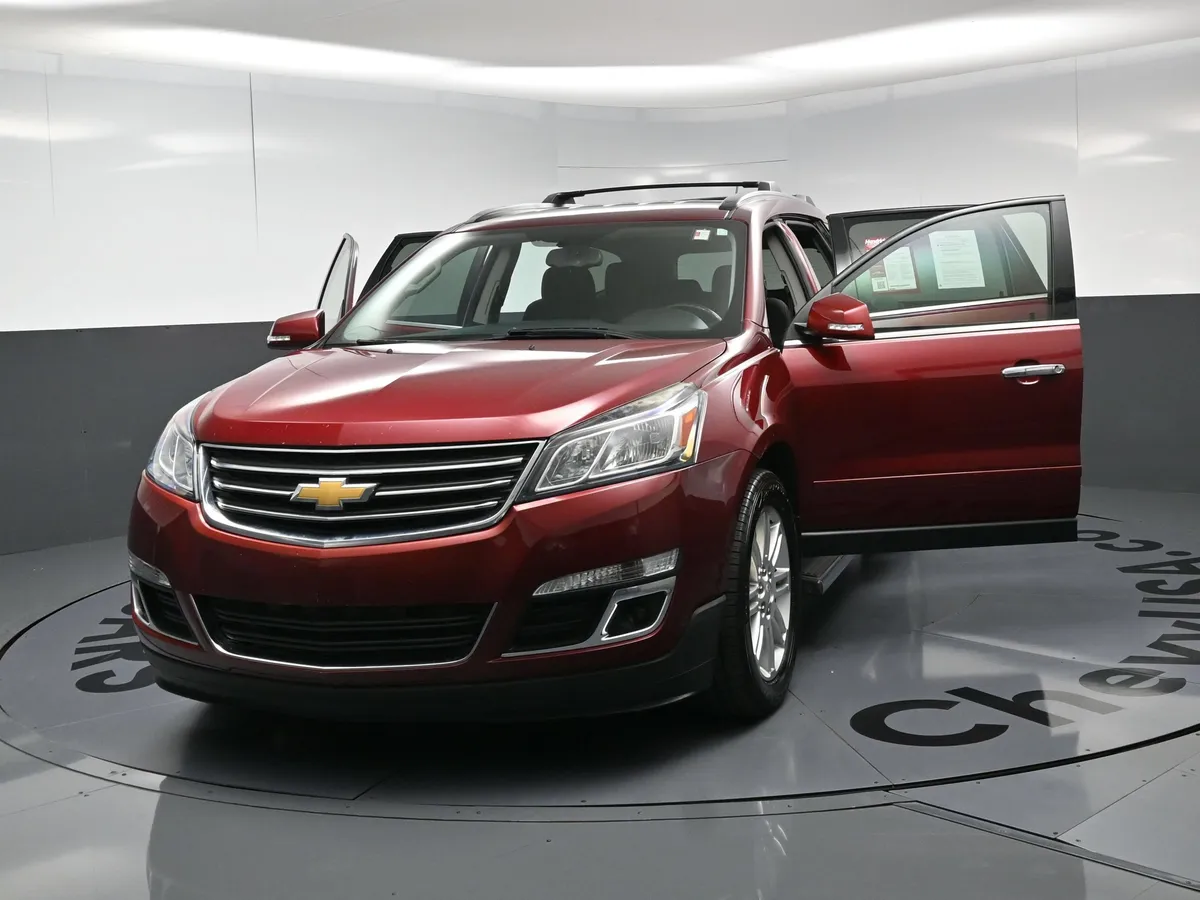 2015 Chevrolet Traverse LT thumbnail 21