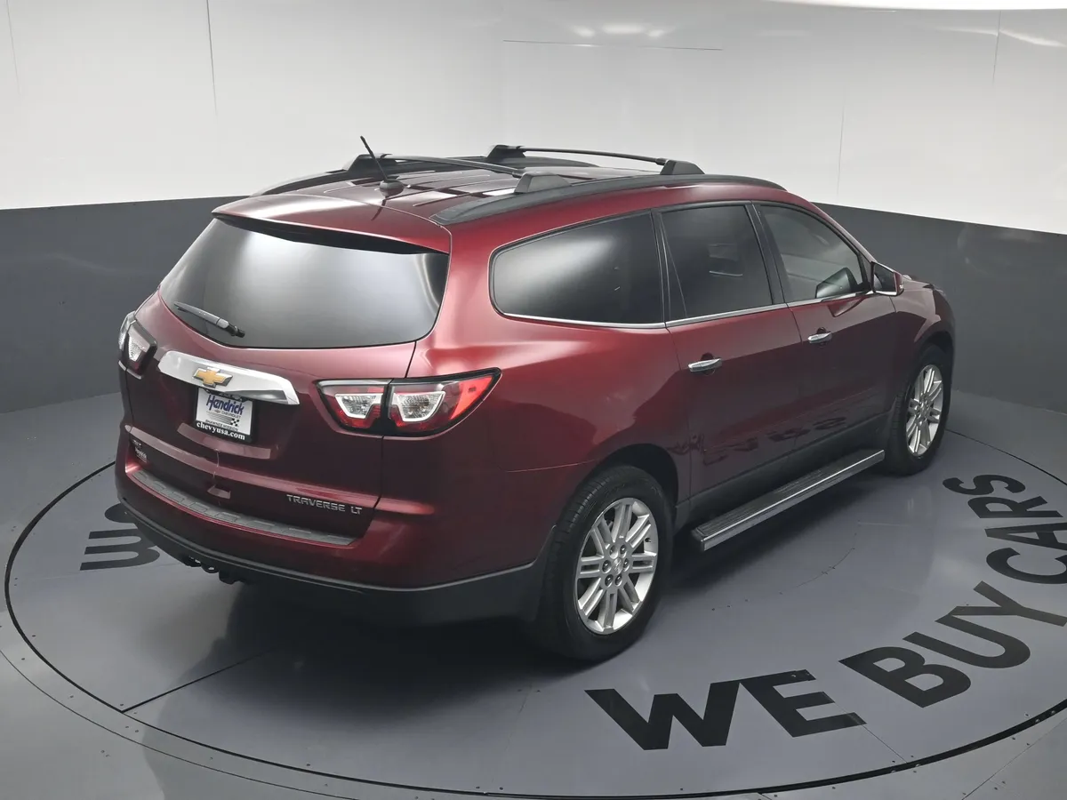 2015 Chevrolet Traverse LT thumbnail 33
