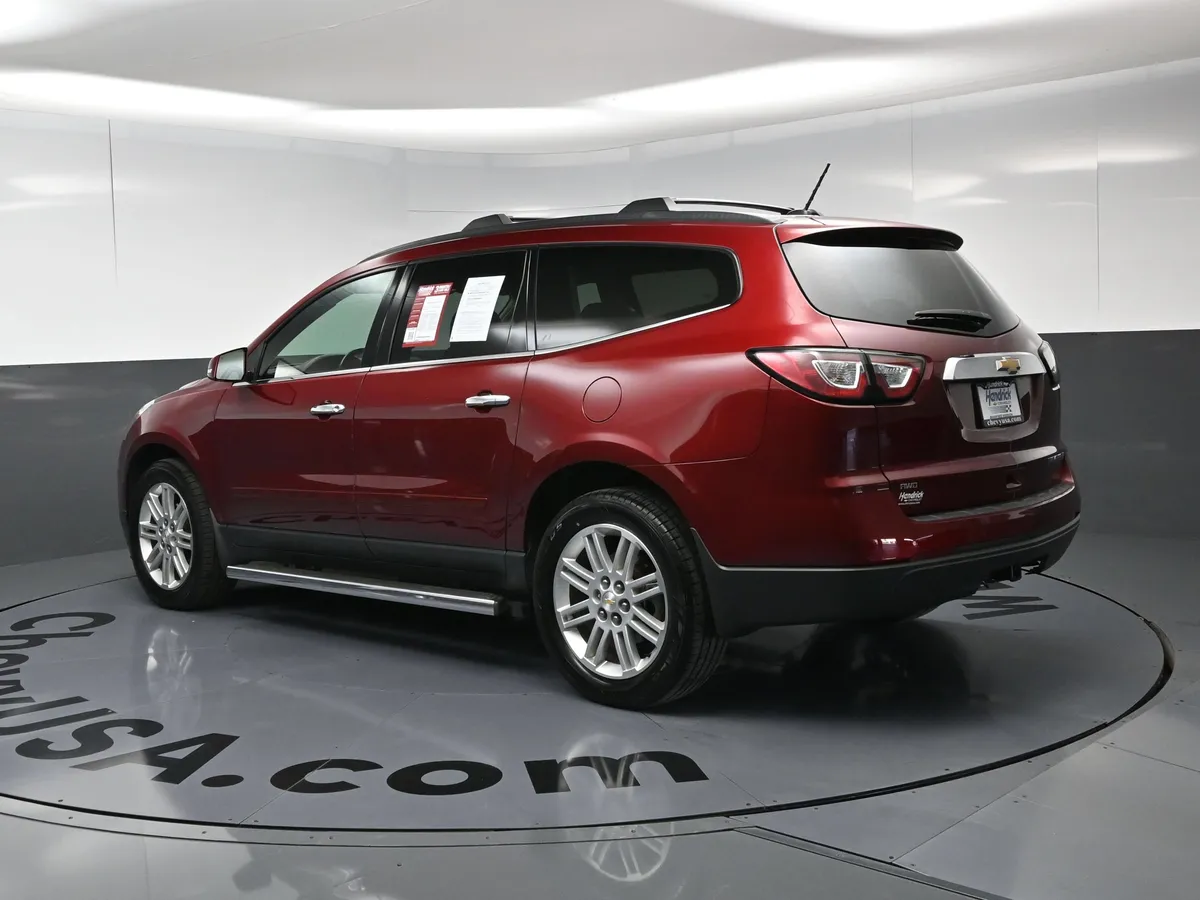 2015 Chevrolet Traverse LT thumbnail 6