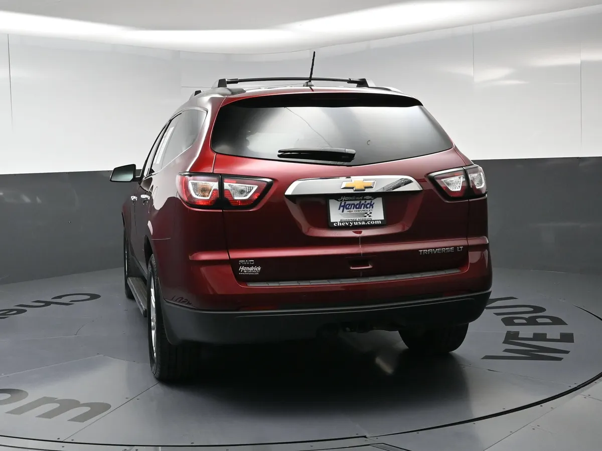 2015 Chevrolet Traverse LT thumbnail 7