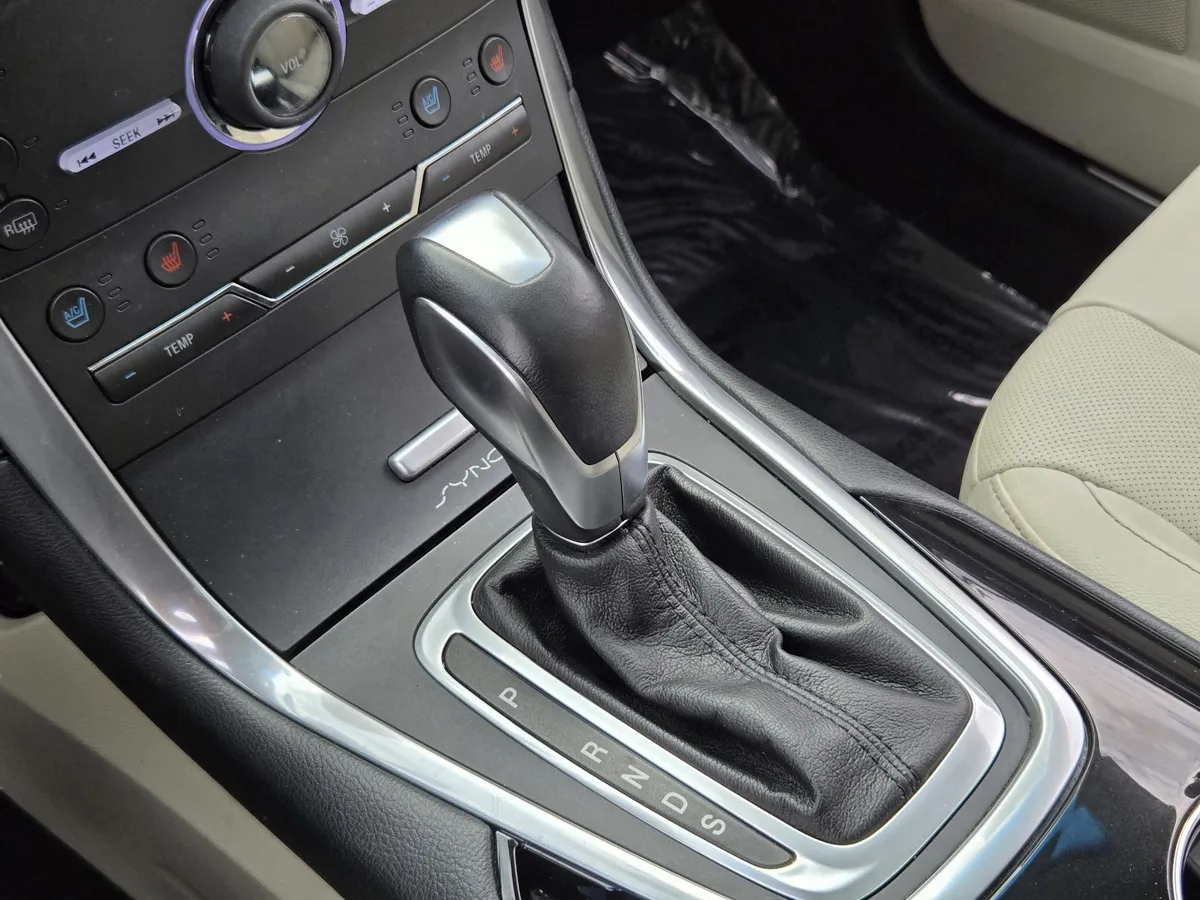 2015 Ford Edge Titanium thumbnail 23