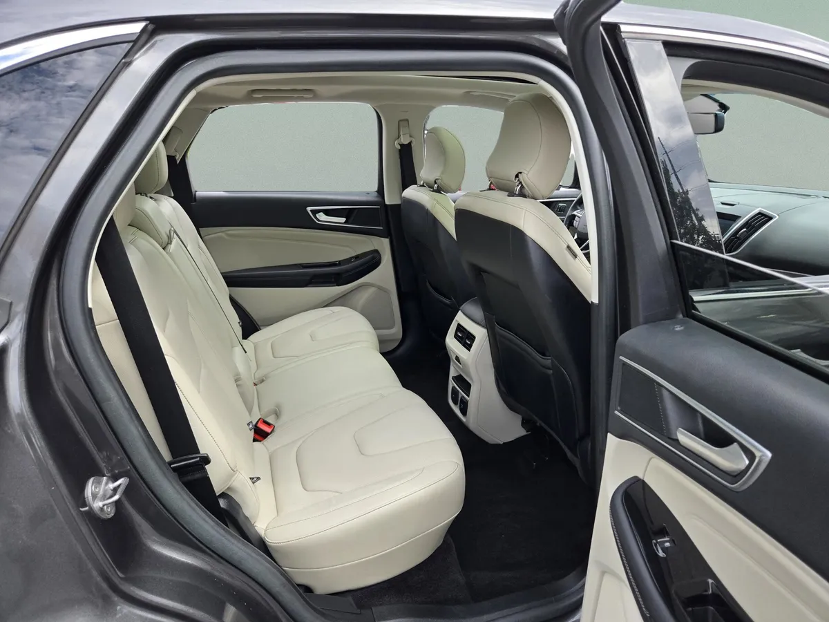 2015 Ford Edge Titanium thumbnail 31