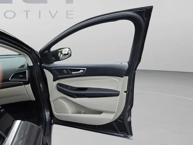2015 Ford Edge Titanium thumbnail 33