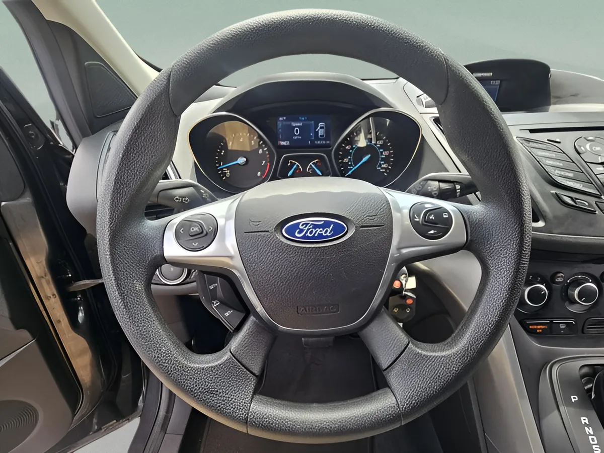 2015 Ford Escape SE thumbnail 21