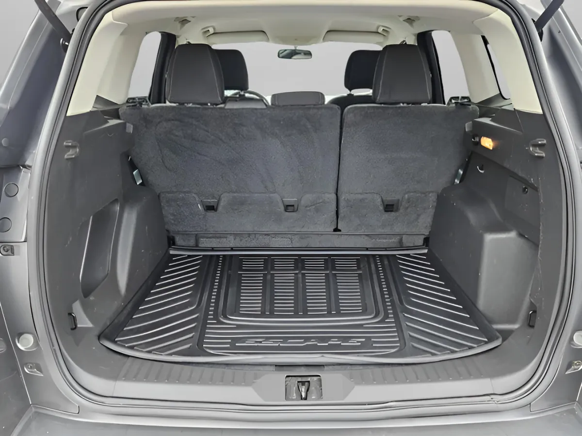 2015 Ford Escape SE thumbnail 25