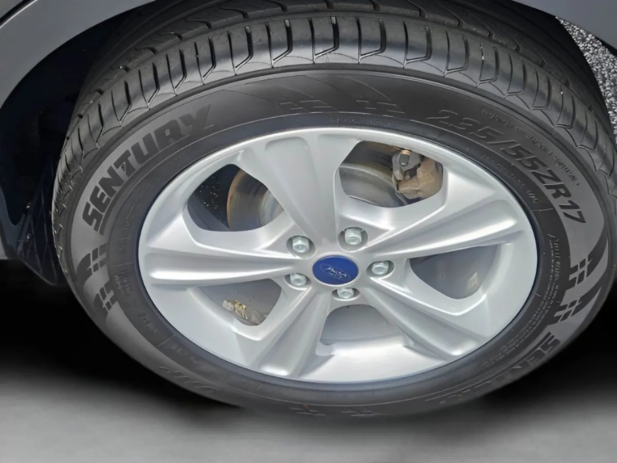 2015 Ford Escape SE thumbnail 27
