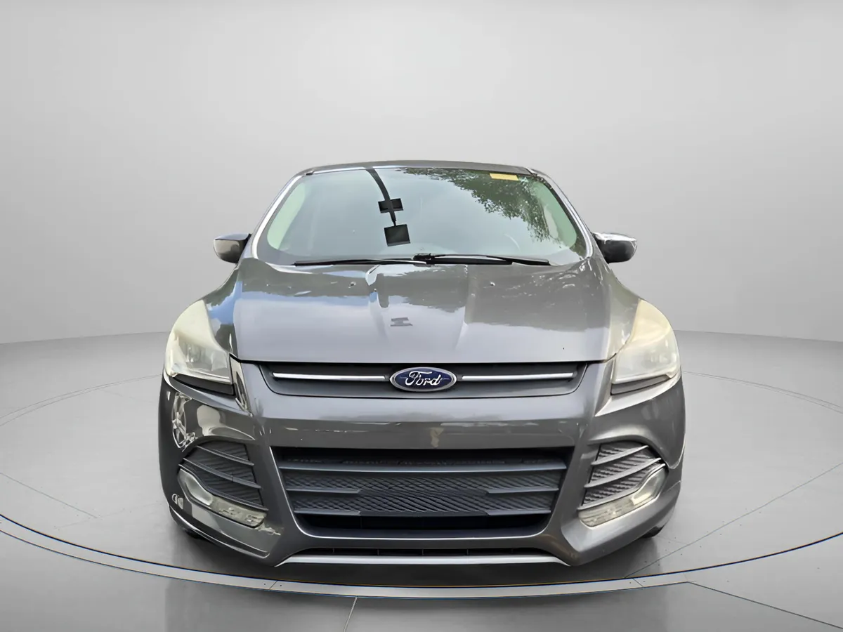 2015 Ford Escape SE thumbnail 3