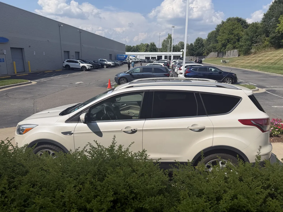 2015 Ford Escape Titanium thumbnail 10