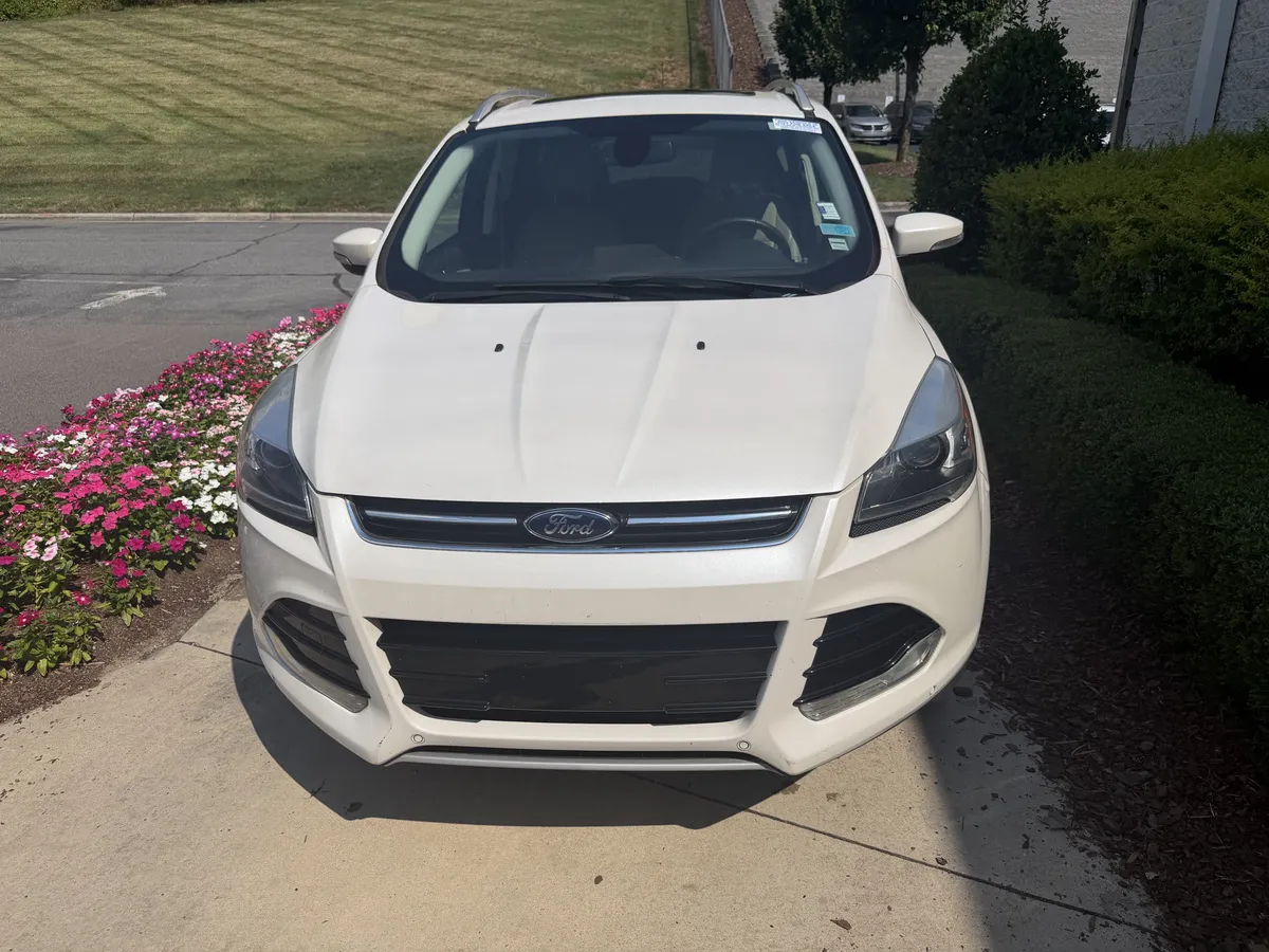 2015 Ford Escape Titanium thumbnail 4