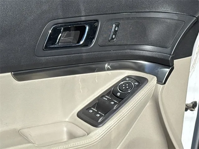 2015 Ford Explorer Base thumbnail 15