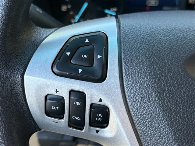 2015 Ford Explorer Base thumbnail 21