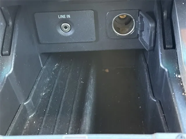2015 Ford Explorer Base thumbnail 27