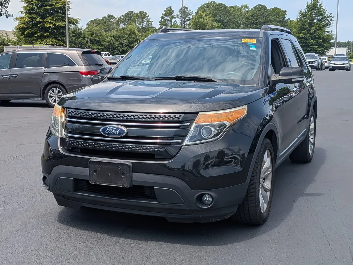2015 Ford Explorer Limited thumbnail 4