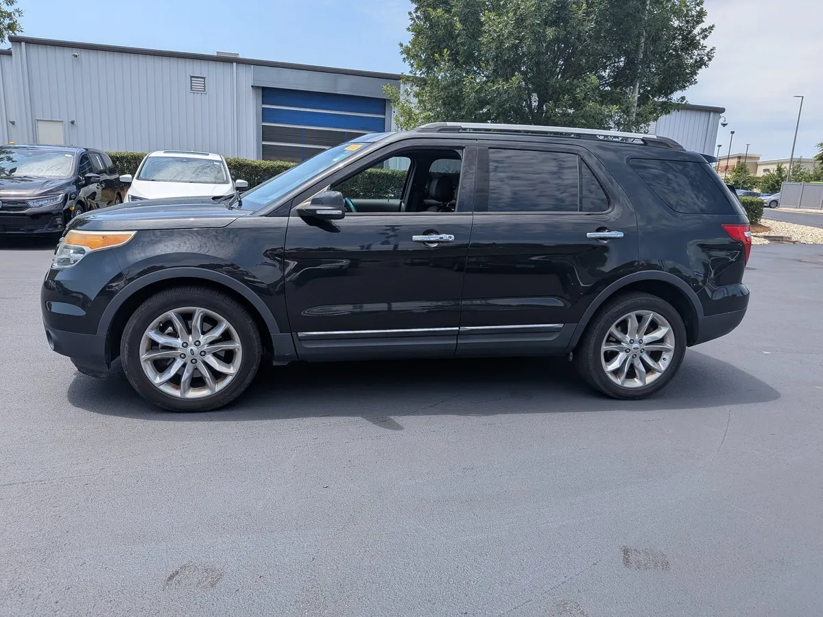 2015 Ford Explorer Limited thumbnail 5