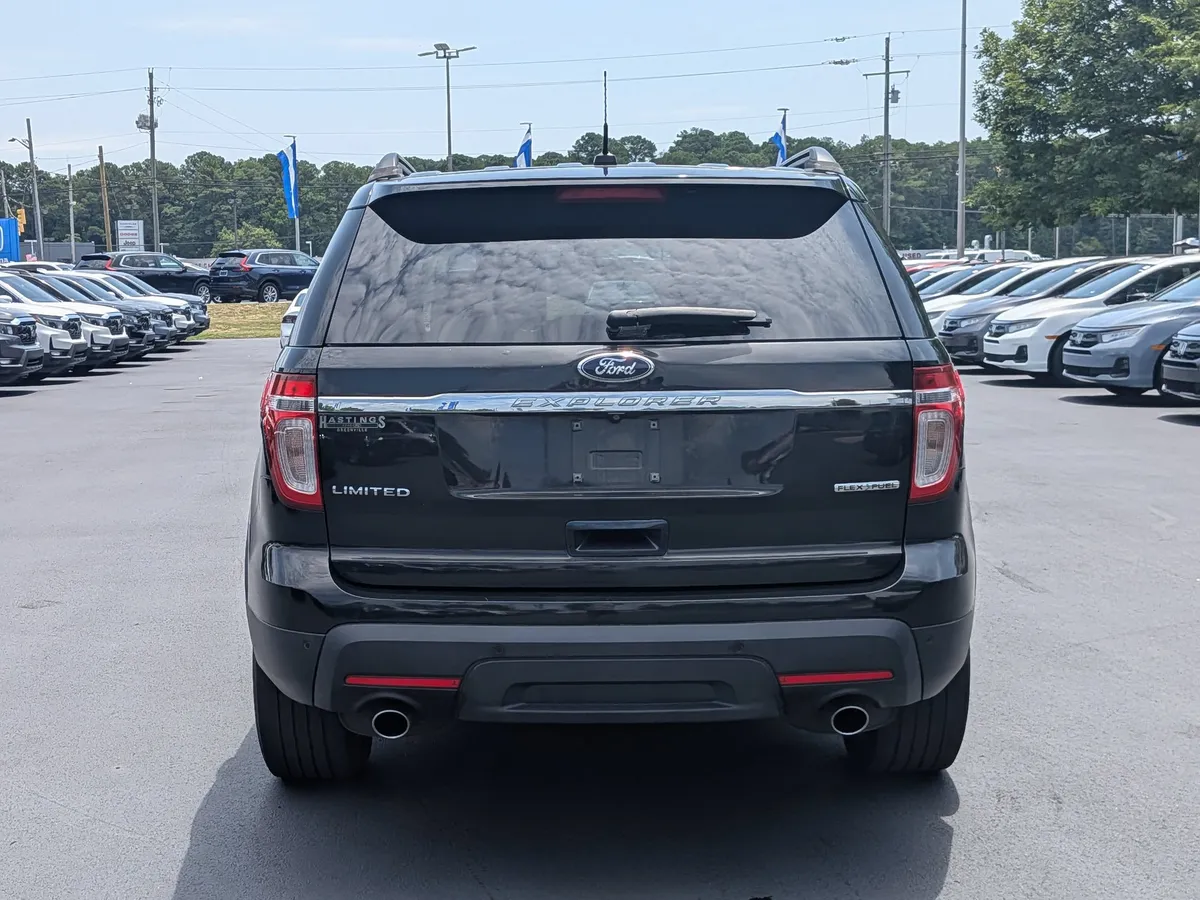 2015 Ford Explorer Limited thumbnail 7