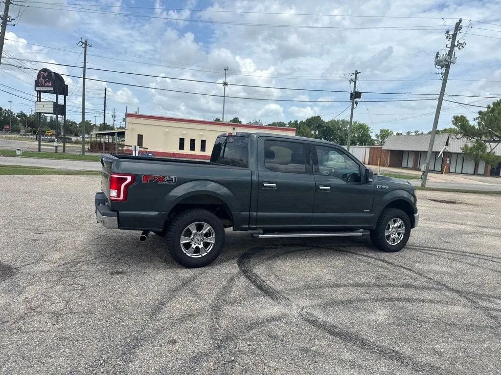 2015 Ford F-150 XLT thumbnail 13