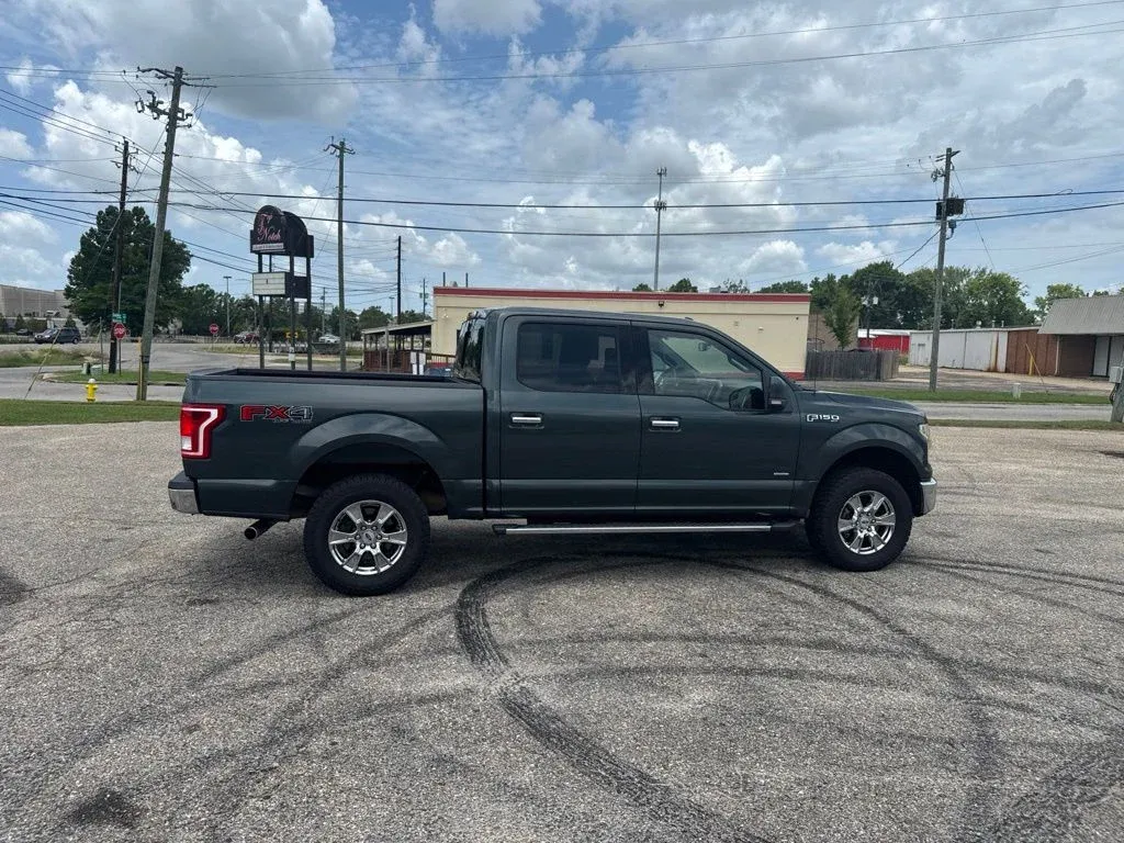 2015 Ford F-150 XLT thumbnail 14
