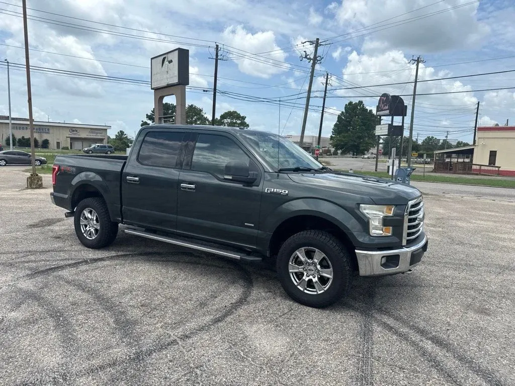 2015 Ford F-150 XLT thumbnail 18