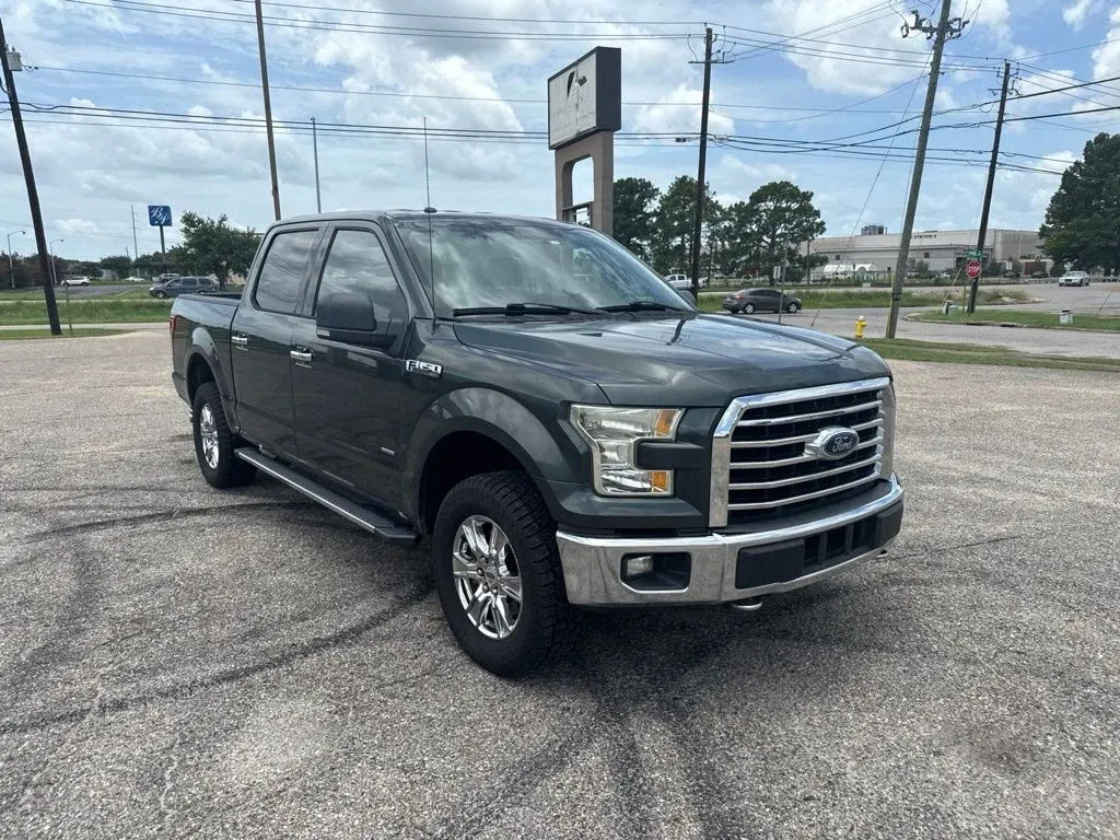 2015 Ford F-150 XLT thumbnail 20