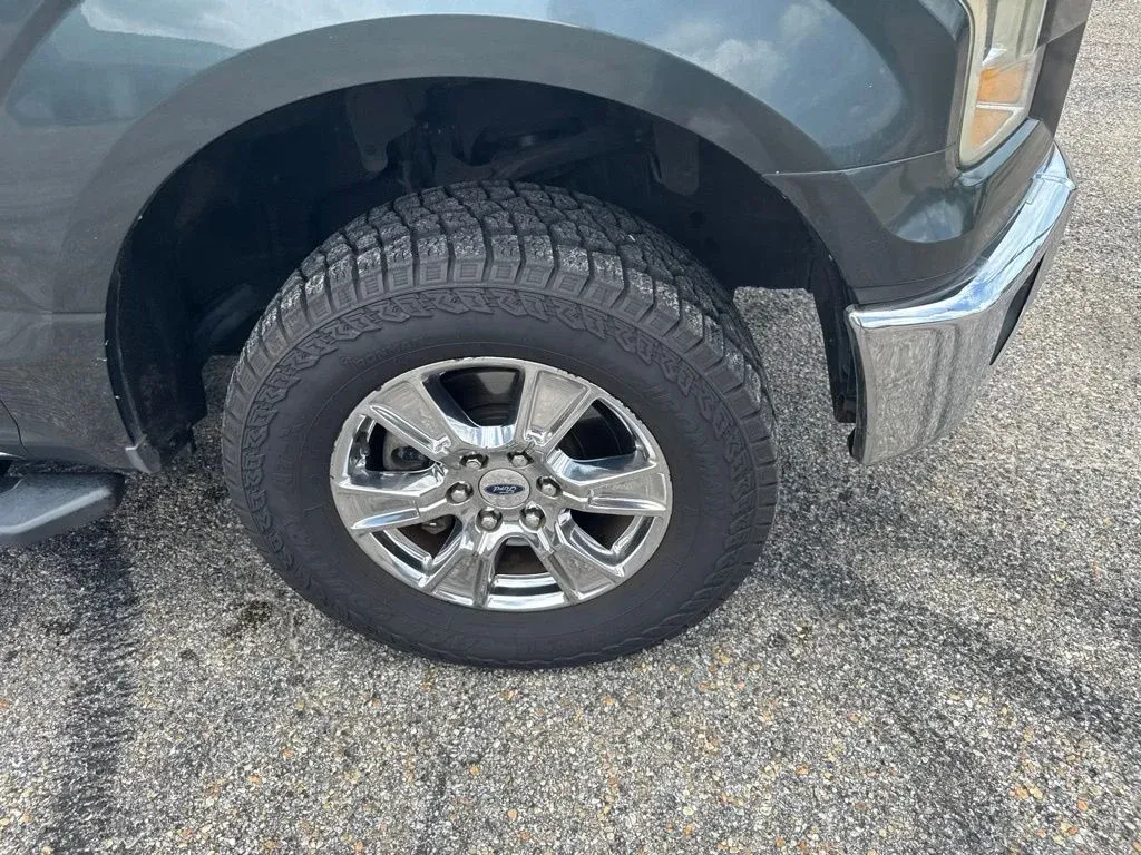 2015 Ford F-150 XLT thumbnail 21