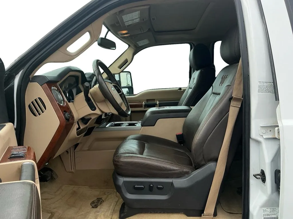 2015 Ford F-350SD King Ranch thumbnail 14