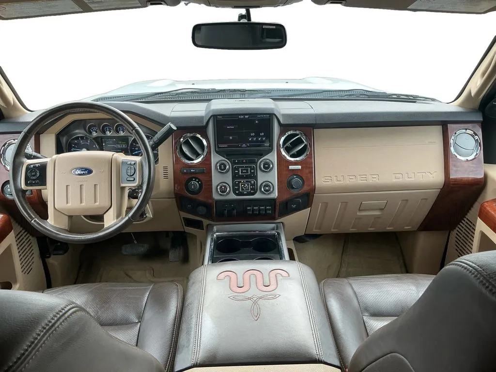 2015 Ford F-350SD King Ranch thumbnail 17