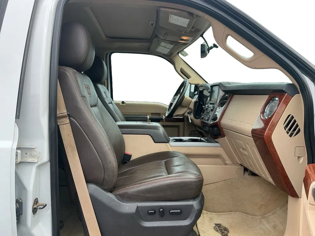 2015 Ford F-350SD King Ranch thumbnail 22