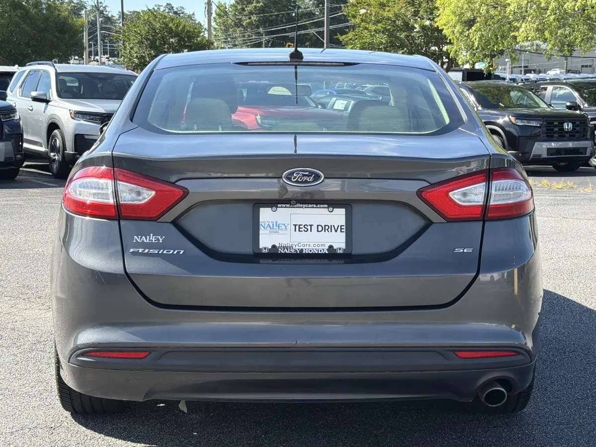 2015 Ford Fusion SE thumbnail 5