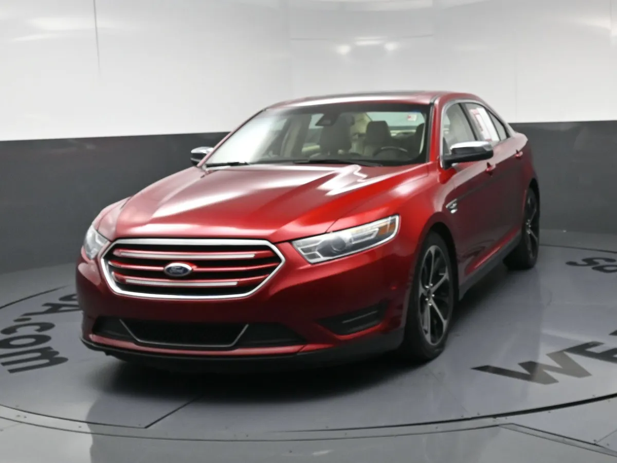 2015 Ford Taurus Limited thumbnail 10