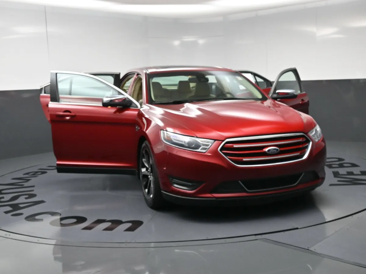 2015 Ford Taurus Limited thumbnail 24