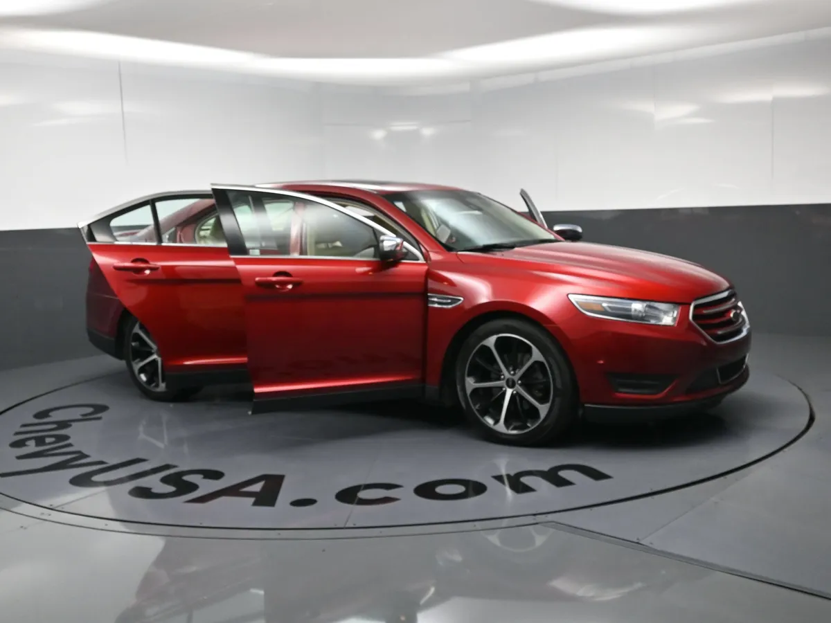2015 Ford Taurus Limited thumbnail 25