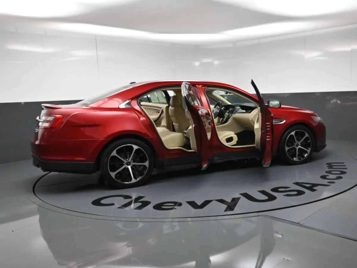 2015 Ford Taurus Limited thumbnail 26