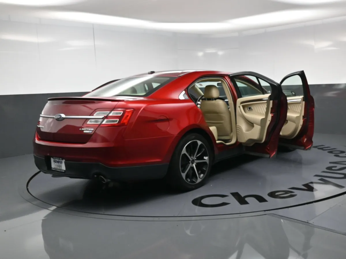 2015 Ford Taurus Limited thumbnail 27