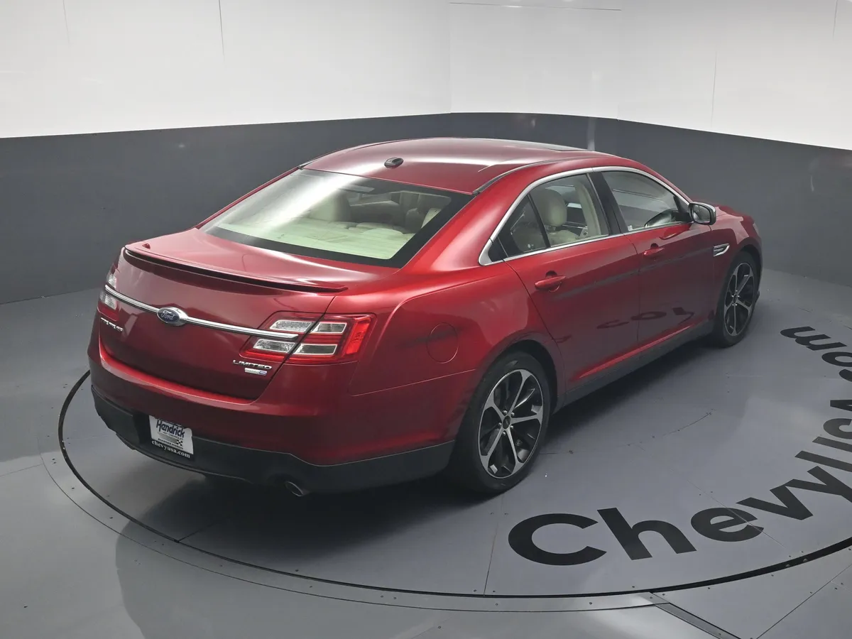 2015 Ford Taurus Limited thumbnail 35