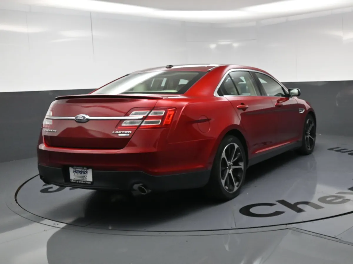 2015 Ford Taurus Limited thumbnail 8