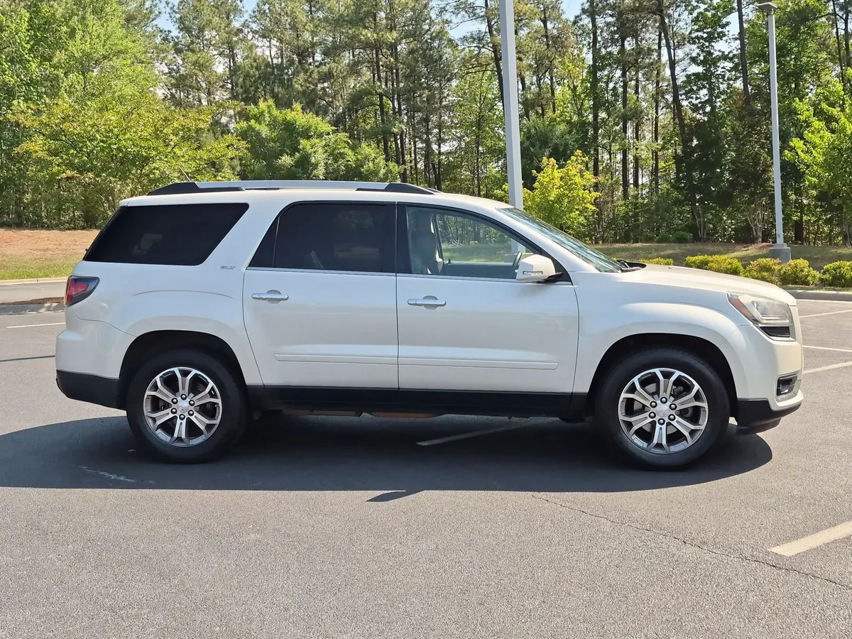 2015 GMC Acadia SLT thumbnail 10