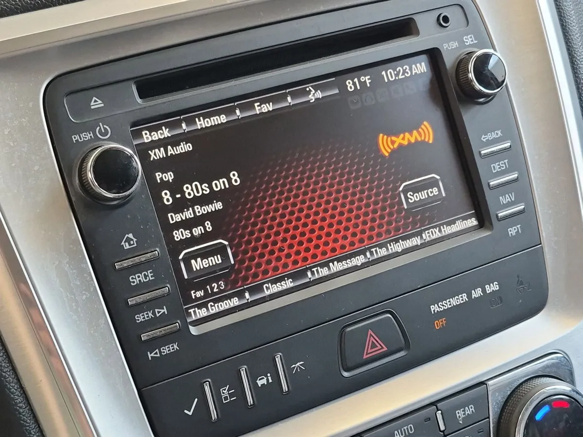 2015 GMC Acadia SLT thumbnail 21