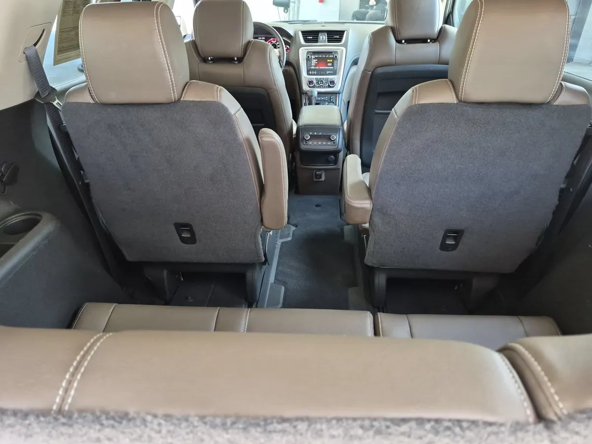 2015 GMC Acadia SLT thumbnail 28