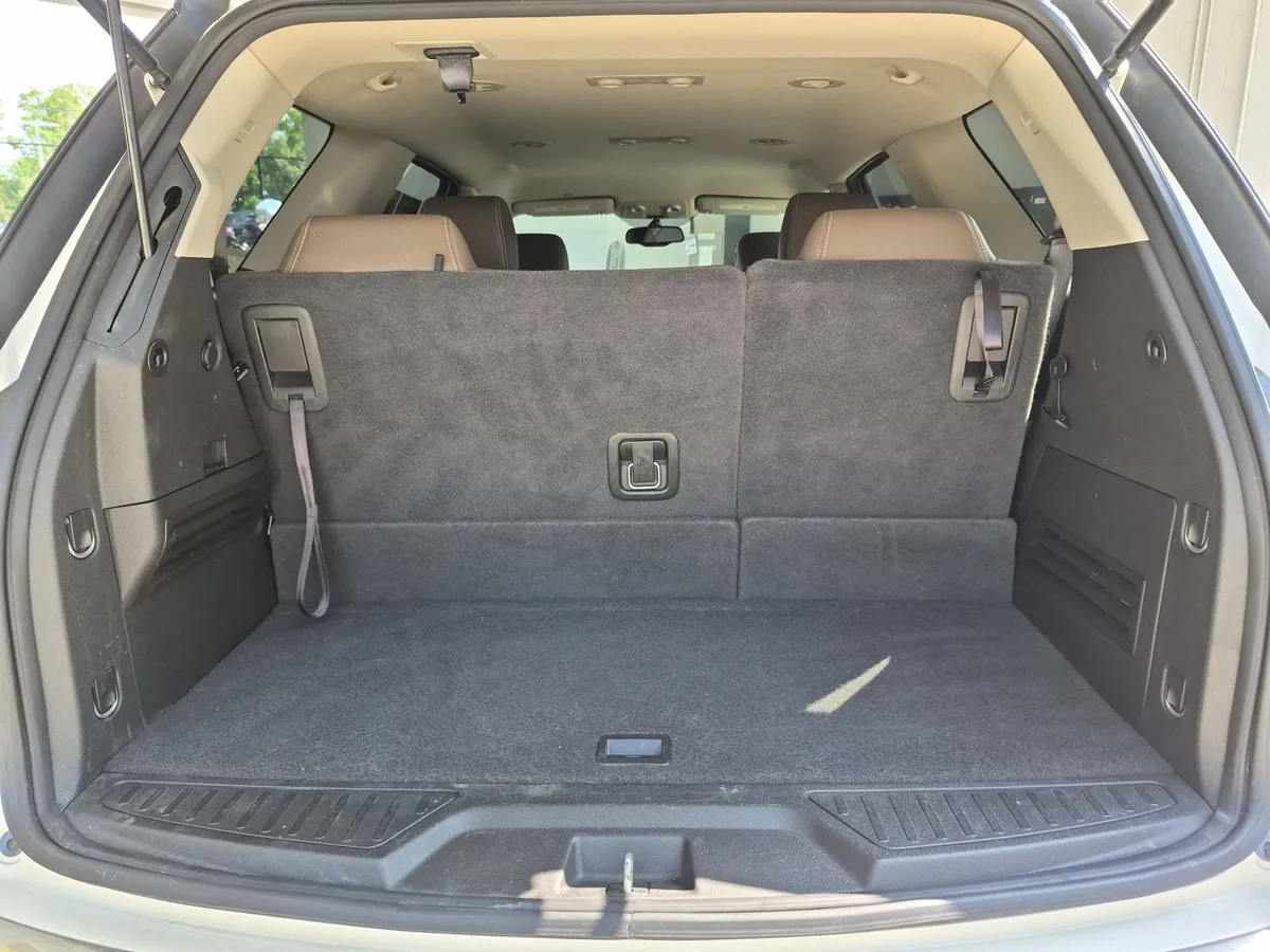 2015 GMC Acadia SLT thumbnail 29