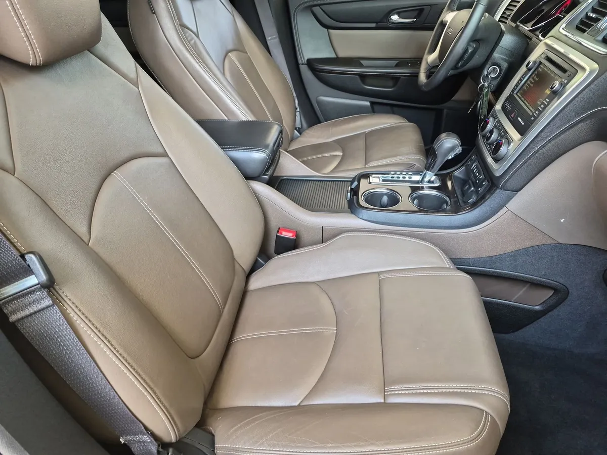 2015 GMC Acadia SLT thumbnail 30