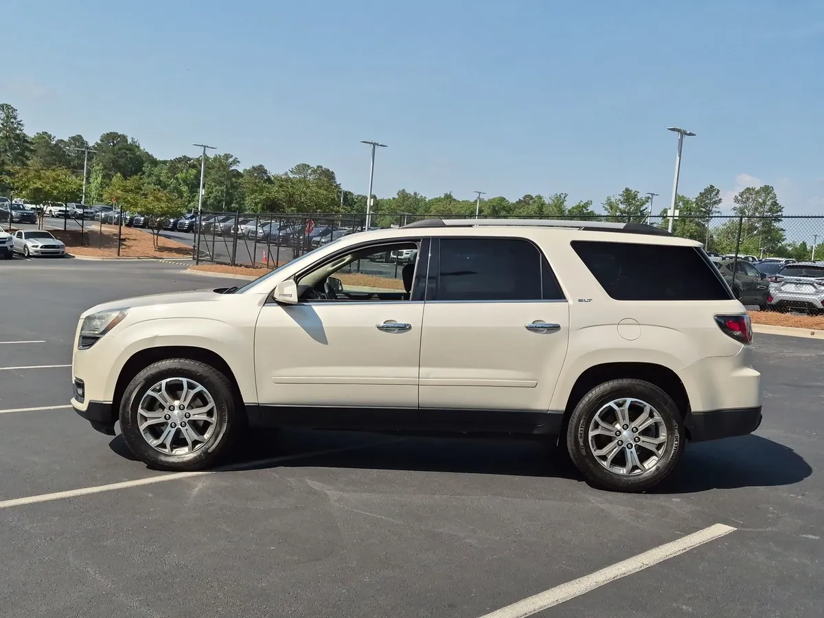 2015 GMC Acadia SLT thumbnail 6