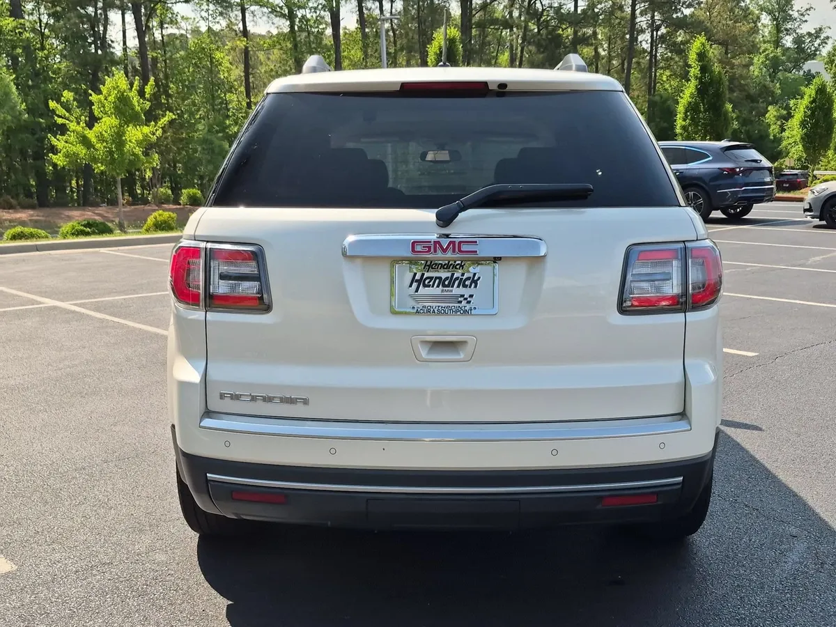 2015 GMC Acadia SLT thumbnail 8
