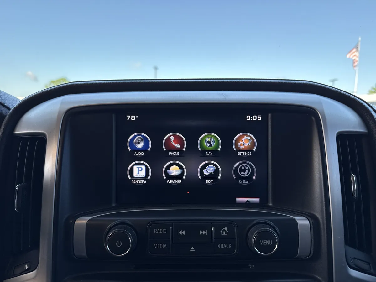 2015 GMC Sierra 1500 SLT thumbnail 21