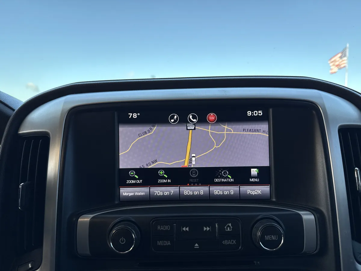 2015 GMC Sierra 1500 SLT thumbnail 22