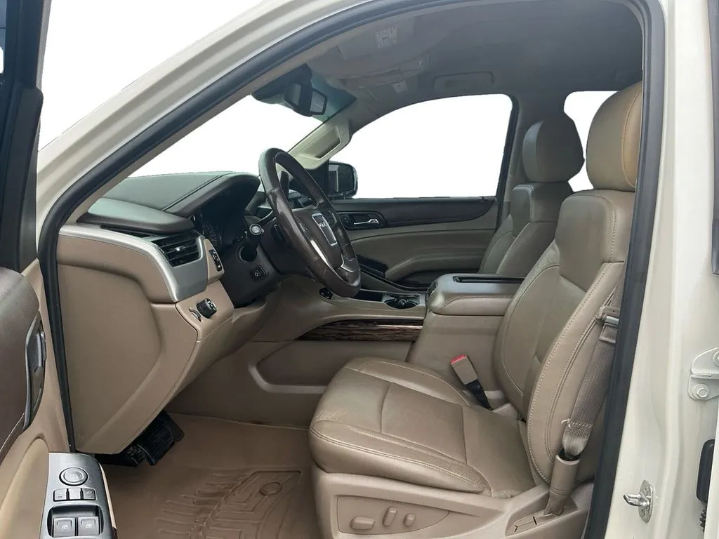 2015 GMC Yukon SLT thumbnail 14