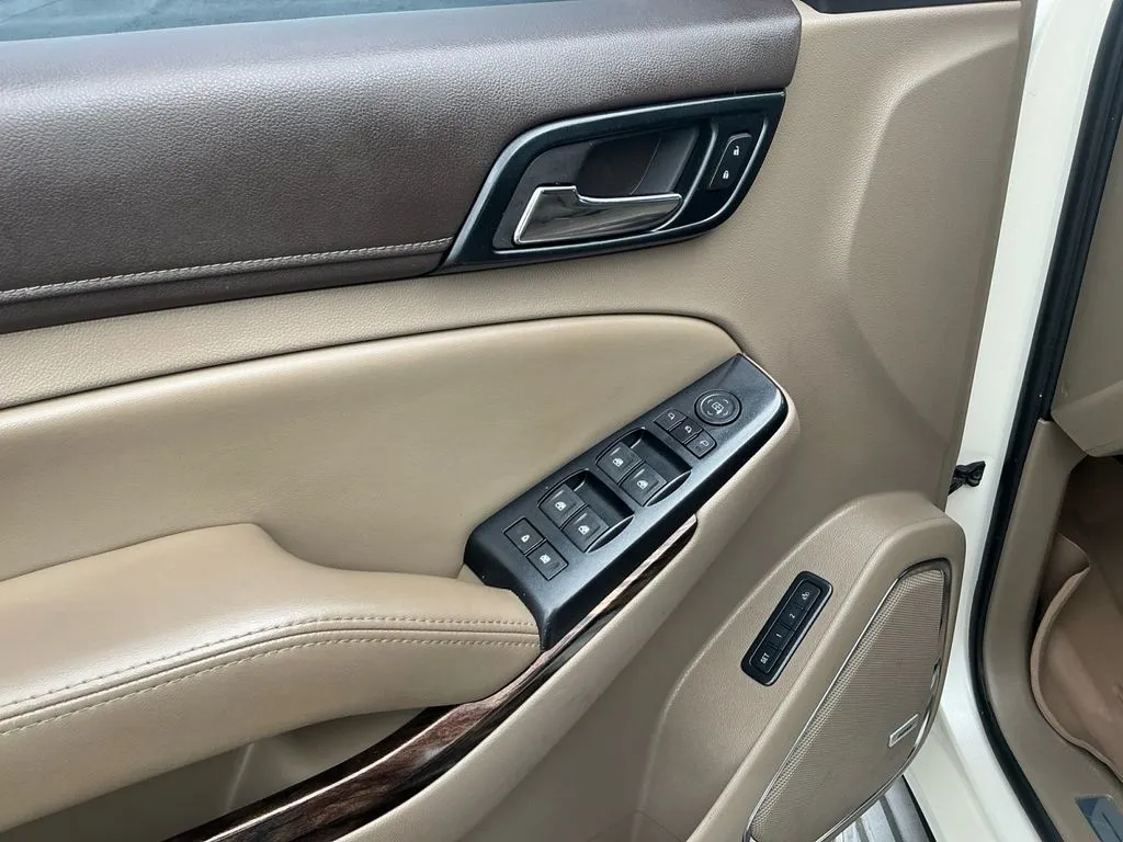 2015 GMC Yukon SLT thumbnail 16