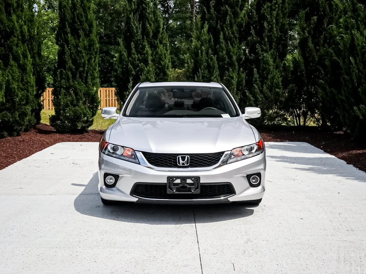 2015 Honda Accord EX-L thumbnail 2
