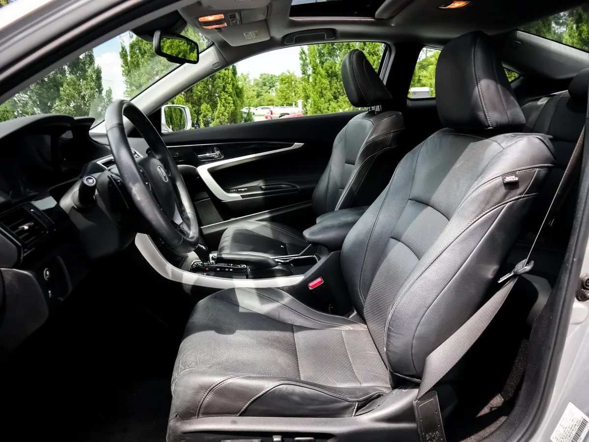 2015 Honda Accord EX-L thumbnail 6