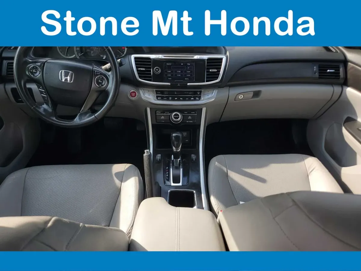 2015 Honda Accord EX-L thumbnail 12
