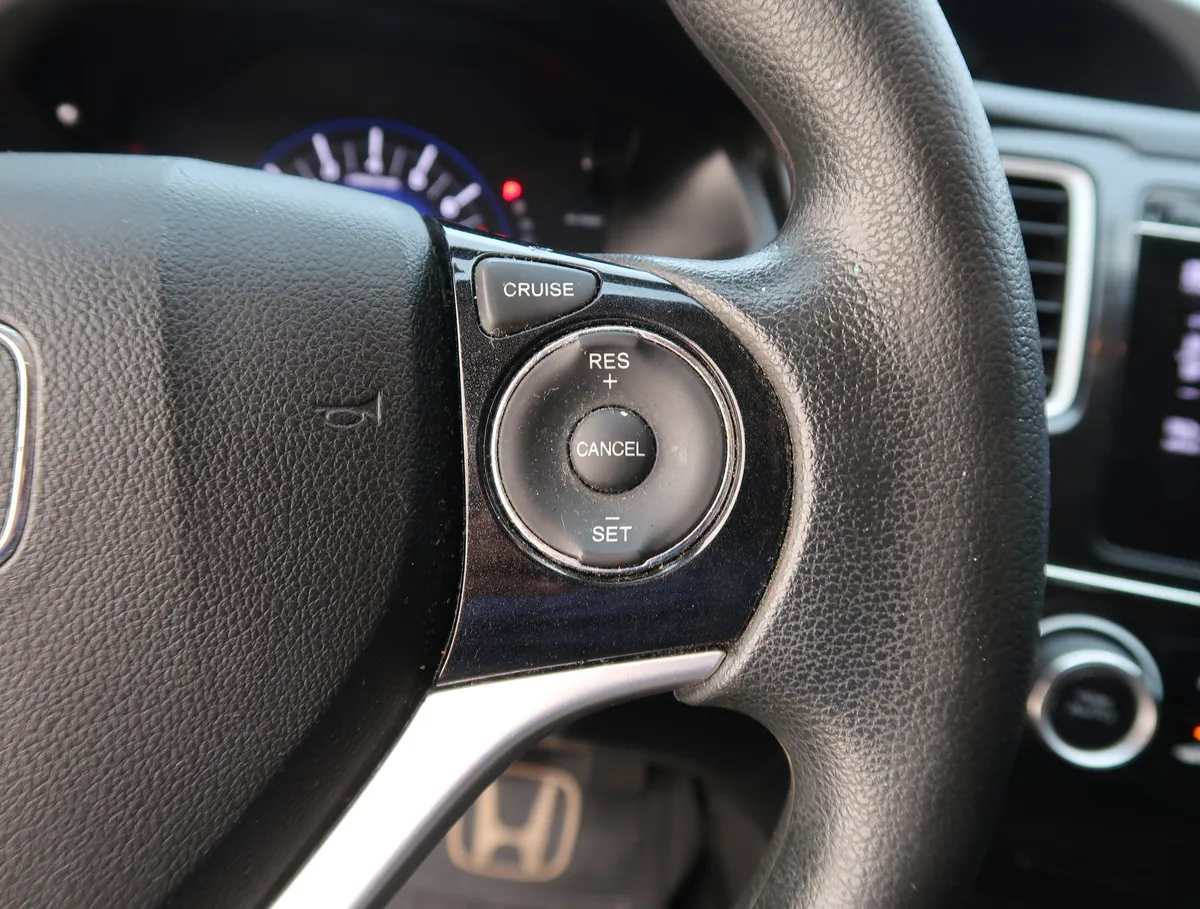 2015 Honda Civic EX thumbnail 19